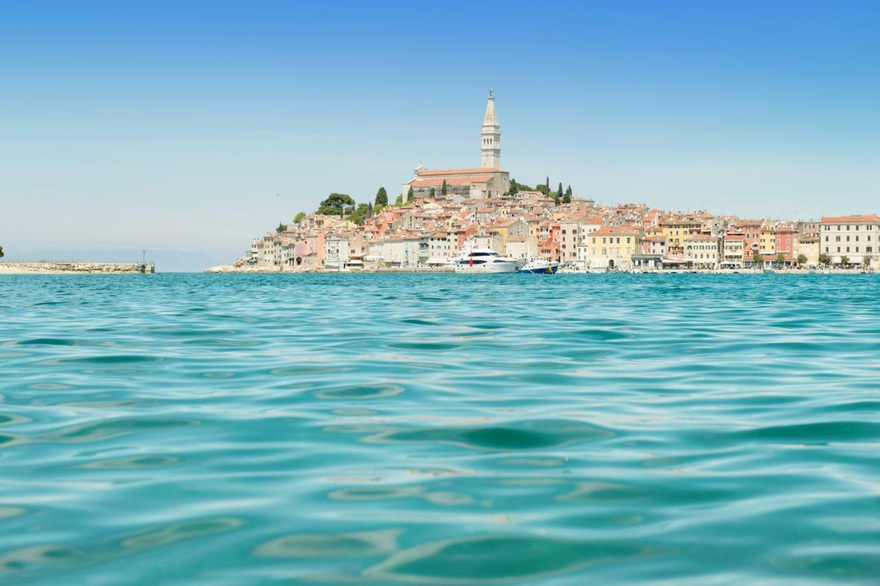 Apartmen Relax 200 M T Beach Rovinj Exterior foto